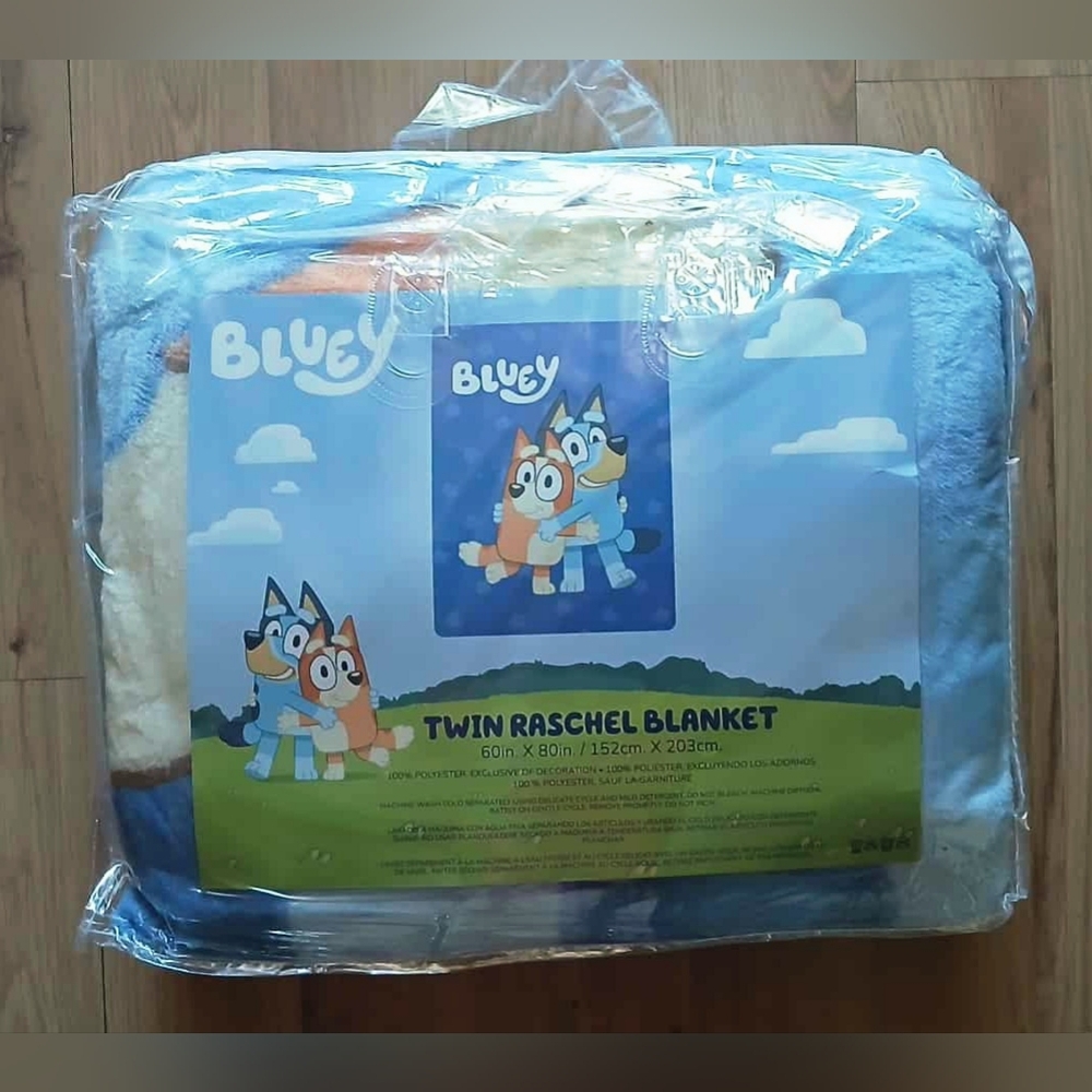 BLUEY TWIN SIZE BLANKET